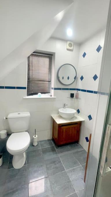 Amazing Location - City Of London- 2 Bedroom Stunning Canal View House With Private Garden,Parking & Balcony Exteriér fotografie