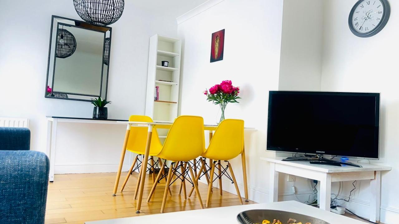 Amazing Location - City Of London- 2 Bedroom Stunning Canal View House With Private Garden,Parking & Balcony Exteriér fotografie