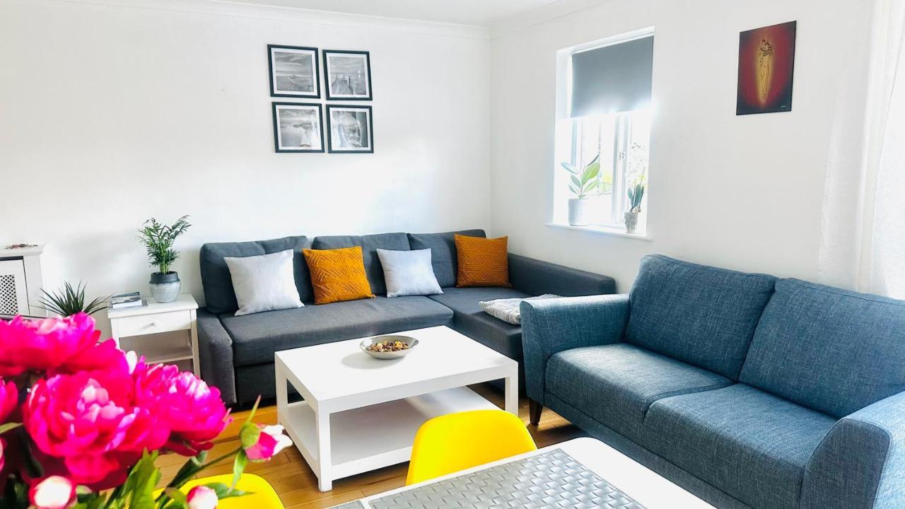 Amazing Location - City Of London- 2 Bedroom Stunning Canal View House With Private Garden,Parking & Balcony Exteriér fotografie