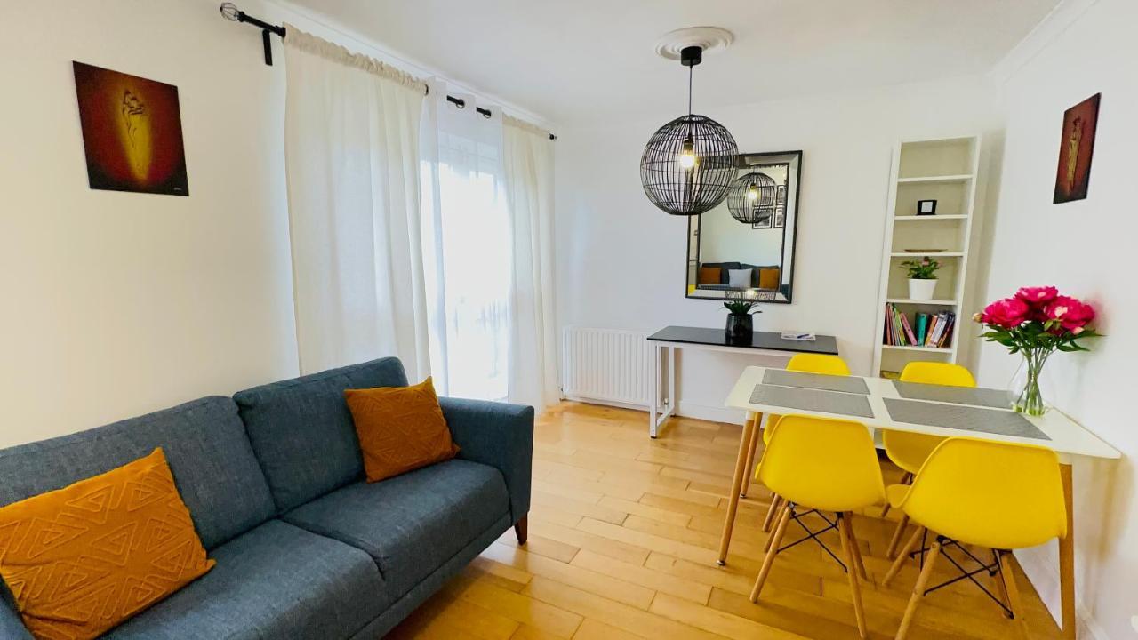Amazing Location - City Of London- 2 Bedroom Stunning Canal View House With Private Garden,Parking & Balcony Exteriér fotografie