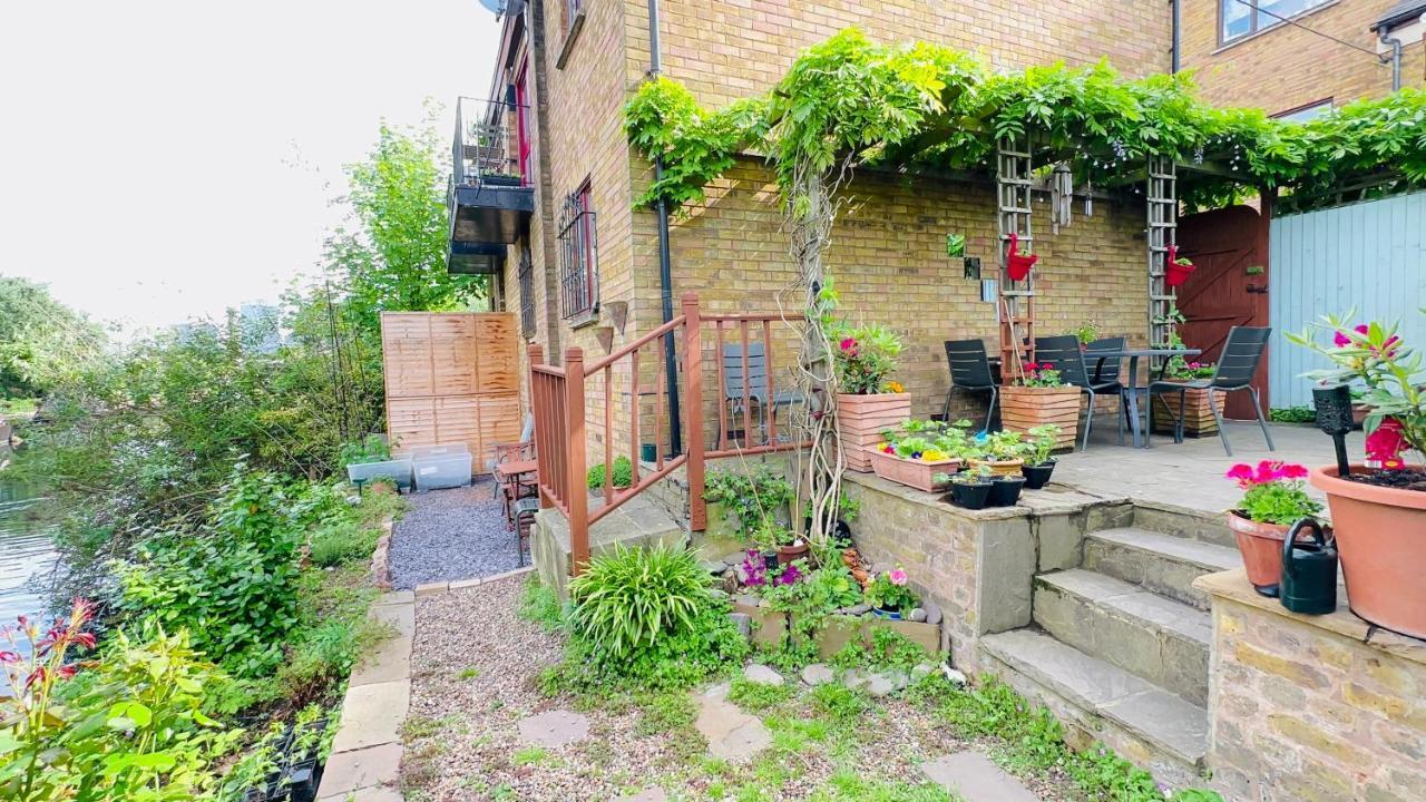 Amazing Location - City Of London- 2 Bedroom Stunning Canal View House With Private Garden,Parking & Balcony Exteriér fotografie