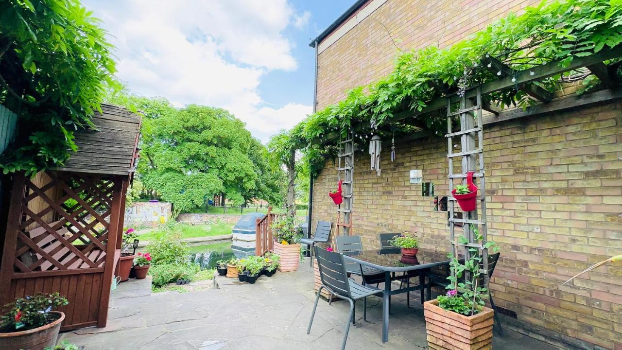 Amazing Location - City Of London- 2 Bedroom Stunning Canal View House With Private Garden,Parking & Balcony Exteriér fotografie