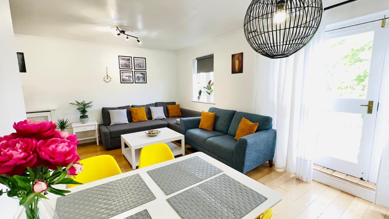 Amazing Location - City Of London- 2 Bedroom Stunning Canal View House With Private Garden,Parking & Balcony Exteriér fotografie