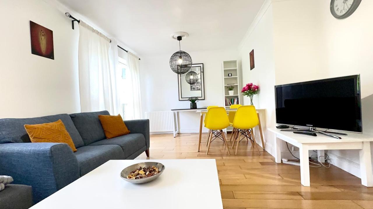 Amazing Location - City Of London- 2 Bedroom Stunning Canal View House With Private Garden,Parking & Balcony Exteriér fotografie