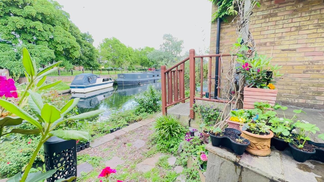 Amazing Location - City Of London- 2 Bedroom Stunning Canal View House With Private Garden,Parking & Balcony Exteriér fotografie