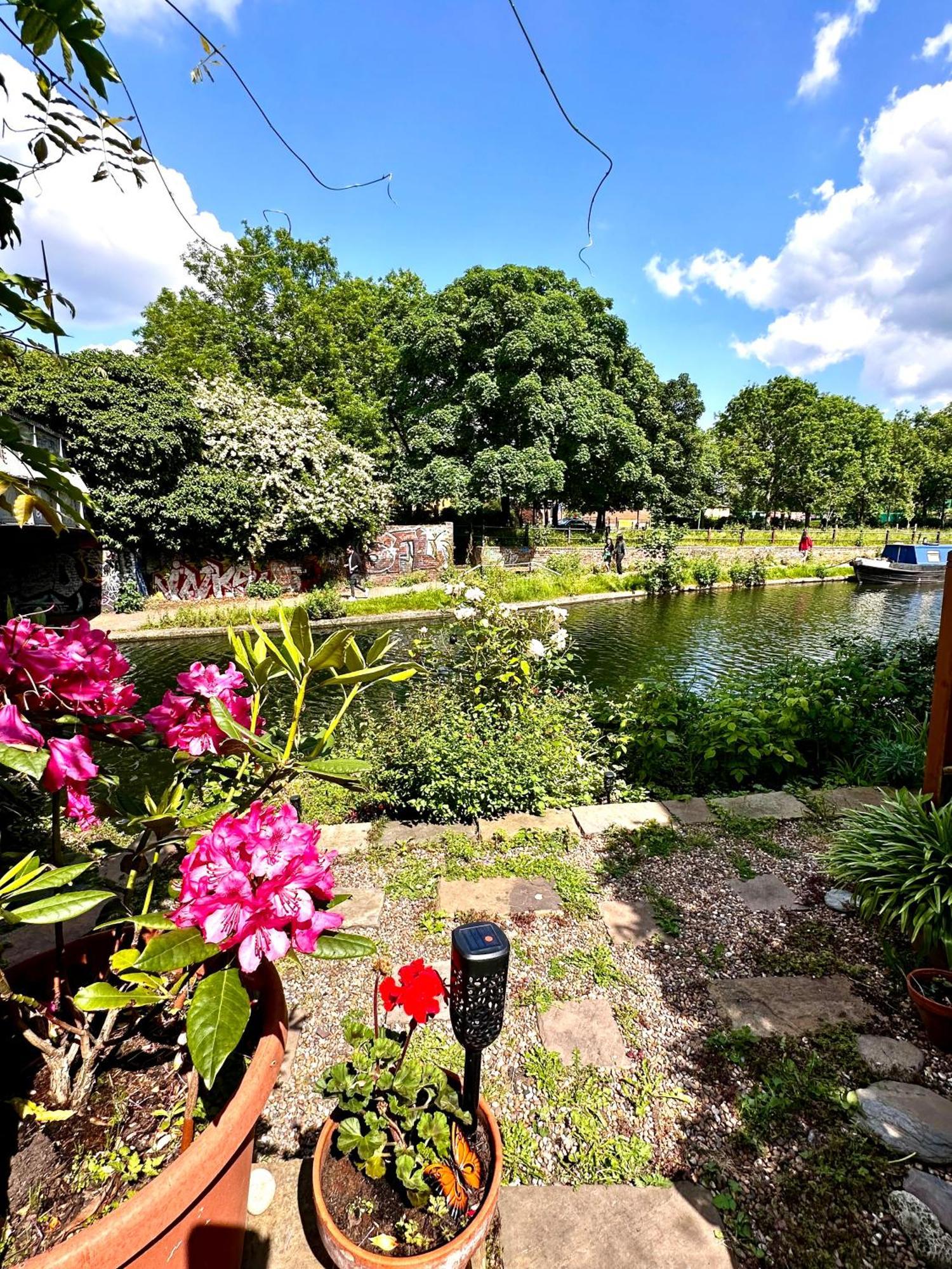 Amazing Location - City Of London- 2 Bedroom Stunning Canal View House With Private Garden,Parking & Balcony Exteriér fotografie